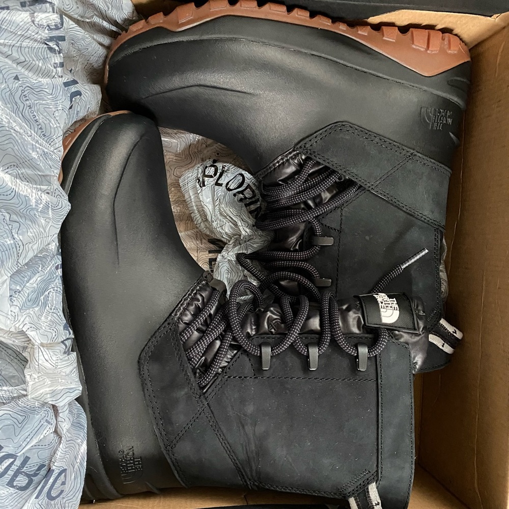 North face snow boots